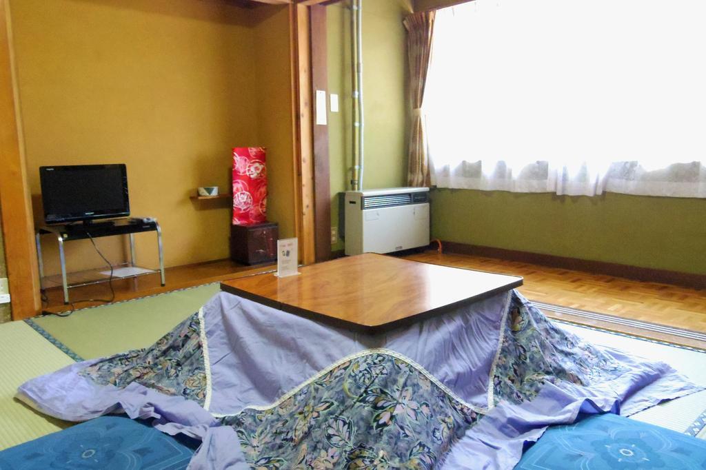 Zero-Project Japan Guesthouse Yamanakako Zimmer foto
